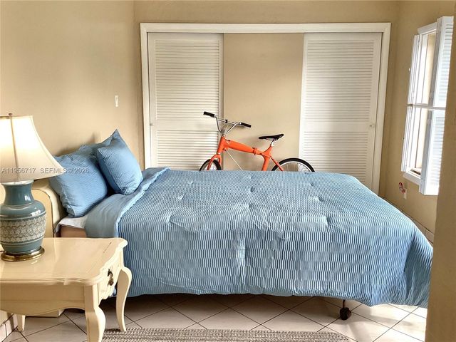 361 S Hollybrook Dr 305, Pembroke Pines, FL 33025