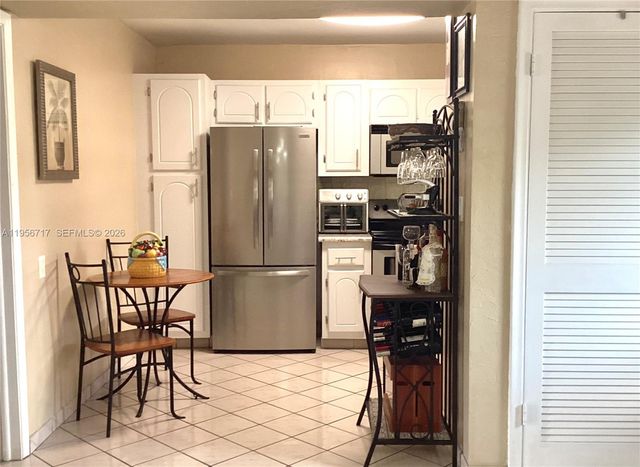 361 S Hollybrook Dr 305, Pembroke Pines, FL 33025