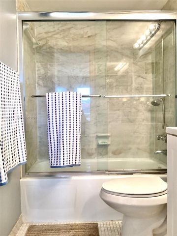 361 S Hollybrook Dr 305, Pembroke Pines, FL 33025