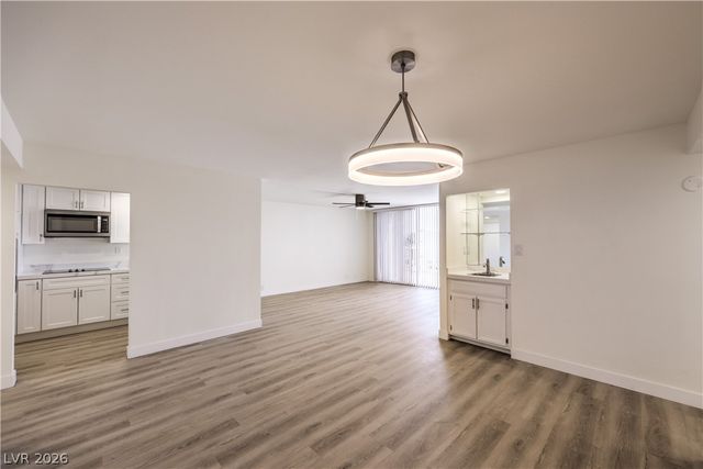 750 South Royal Crest Circle 315, Las Vegas, NV 89169