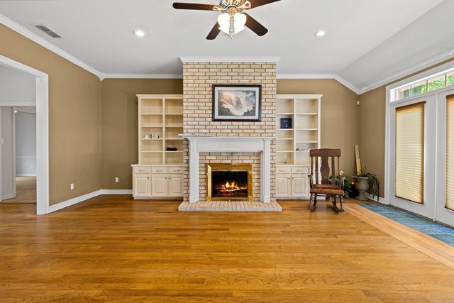 118 WOODRIDGE ESTATES, Longview, TX 75602