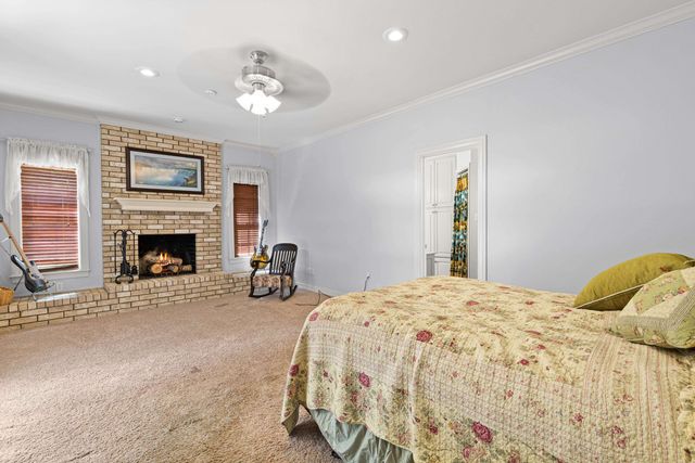 118 WOODRIDGE ESTATES, Longview, TX 75602