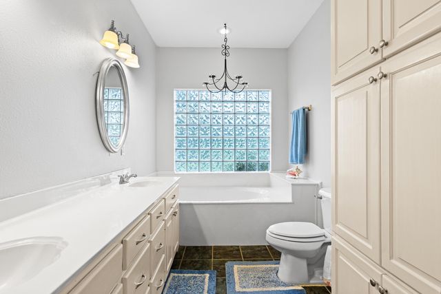 118 WOODRIDGE ESTATES, Longview, TX 75602