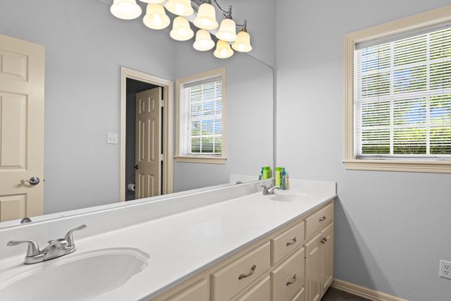 118 WOODRIDGE ESTATES, Longview, TX 75602