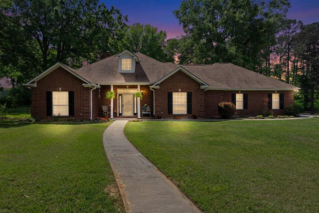 118 WOODRIDGE ESTATES, Longview, TX 75602