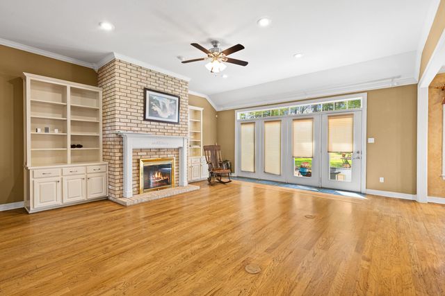 118 WOODRIDGE ESTATES, Longview, TX 75602