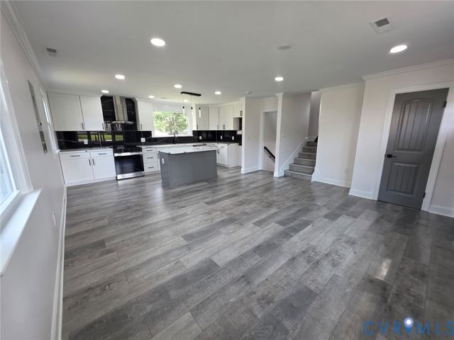 16109 Meridian Ave, Chester, VA 23831