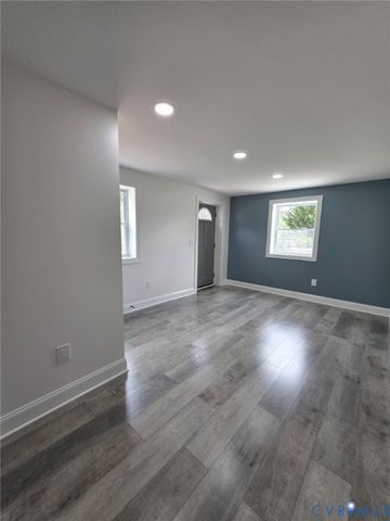 16109 Meridian Ave, Chester, VA 23831