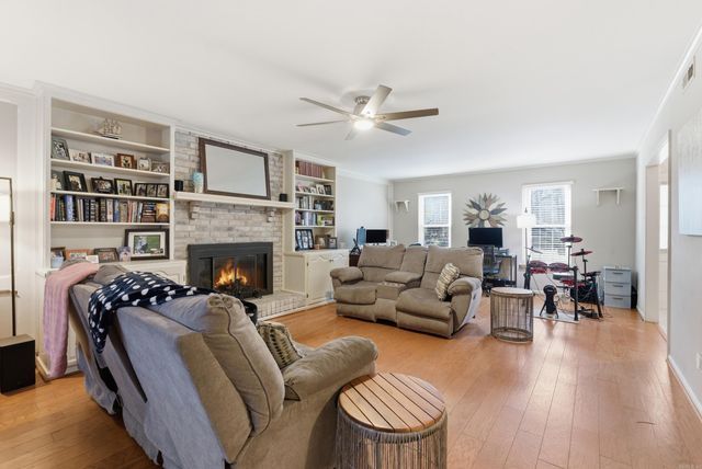 1 Braeswood Pl., Maumelle, AR 72113