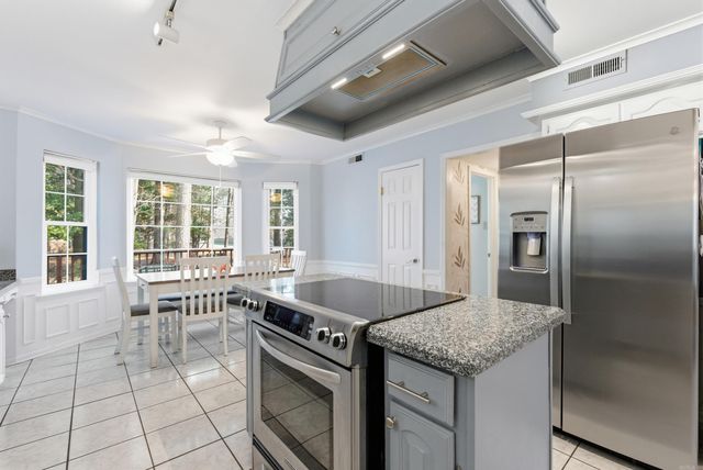 1 Braeswood Pl., Maumelle, AR 72113