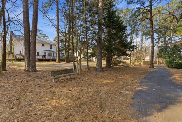 1 Braeswood Pl., Maumelle, AR 72113