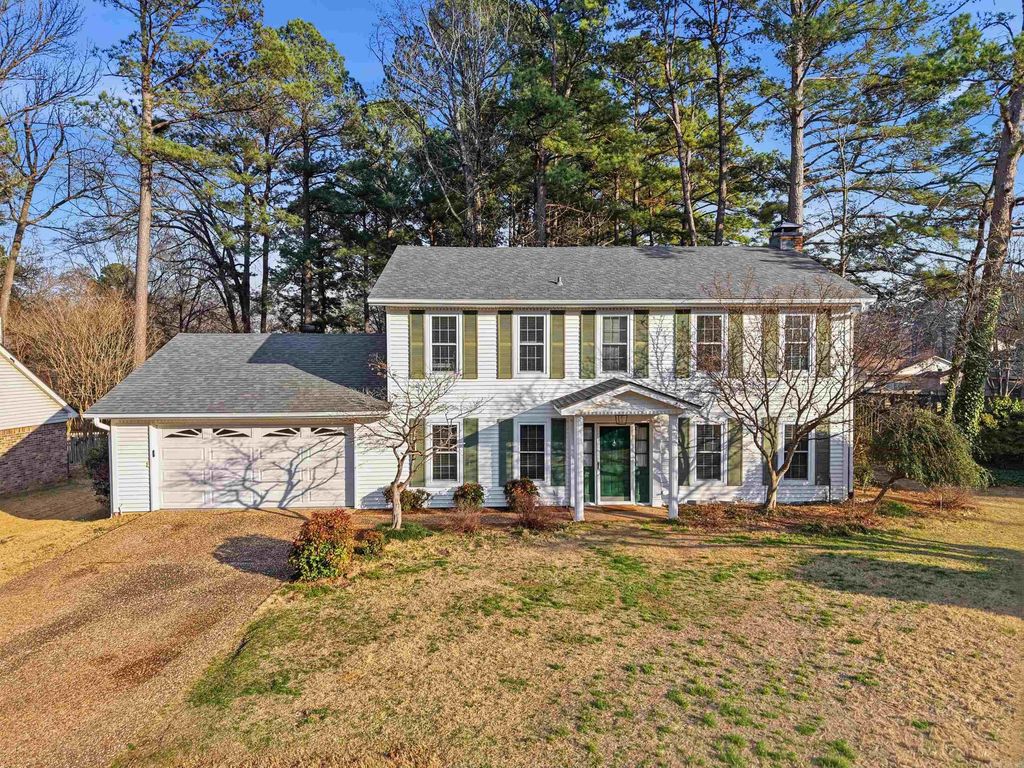 1 Braeswood Pl., Maumelle, AR 72113