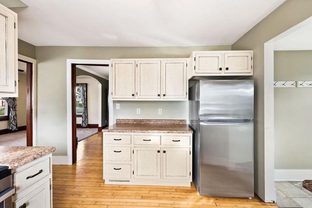 109 La Crosse Street, Beaver Dam, WI 53916