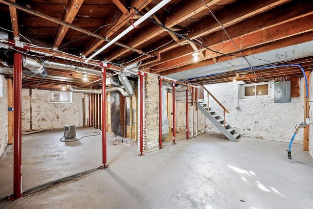 109 La Crosse Street, Beaver Dam, WI 53916