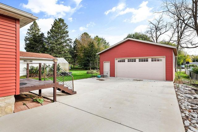 109 La Crosse Street, Beaver Dam, WI 53916