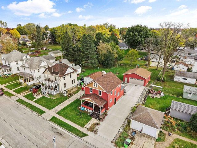 109 La Crosse Street, Beaver Dam, WI 53916