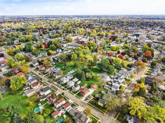 109 La Crosse Street, Beaver Dam, WI 53916