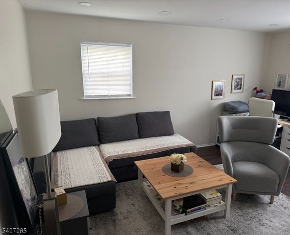 50 S Main St 1A, Lodi Boro, NJ 07644