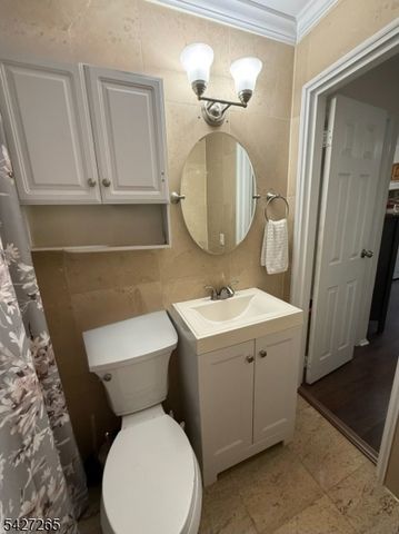 50 S Main St 1A, Lodi Boro, NJ 07644