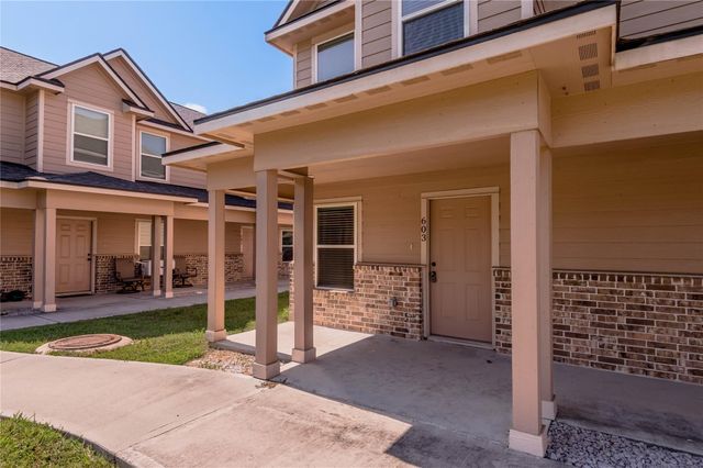 2002 20th Street 603, Huntsville, TX 77340