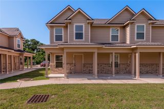 2002 20th Street 603, Huntsville, TX 77340