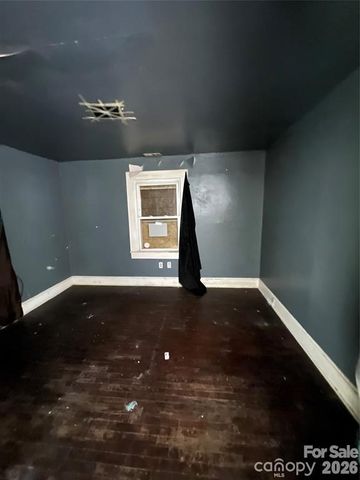 345 Bradford Drive, Charlotte, NC 28208