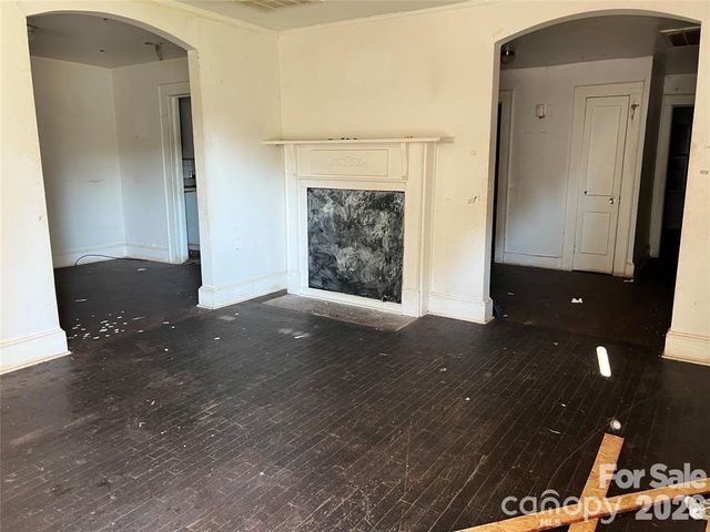 345 Bradford Drive, Charlotte, NC 28208