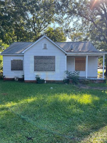 345 Bradford Drive, Charlotte, NC 28208