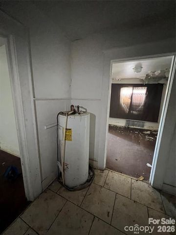 345 Bradford Drive, Charlotte, NC 28208