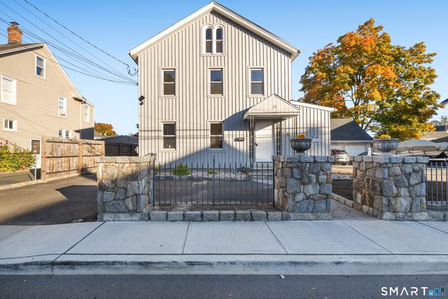 14 Plymouth Avenue, Norwalk, CT 06851