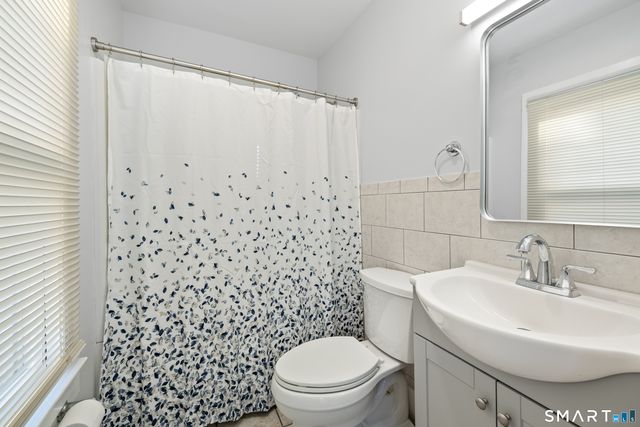 14 Plymouth Avenue, Norwalk, CT 06851