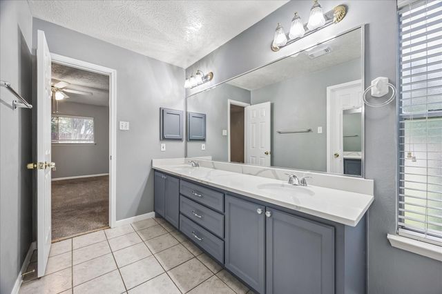 4618 Kimball Drive, Pearland, TX 77584