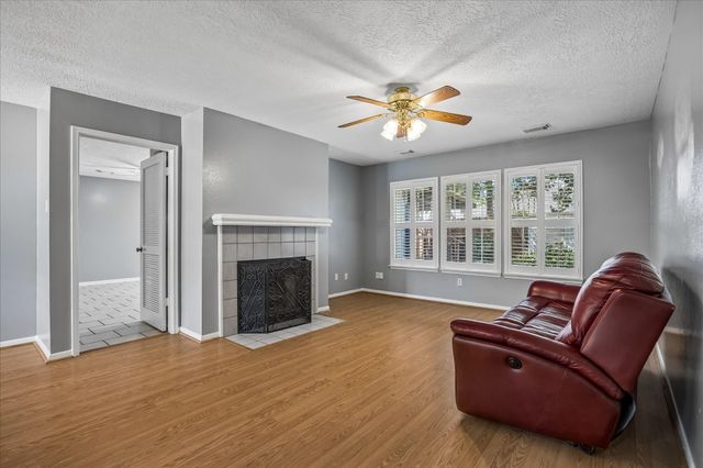 4618 Kimball Drive, Pearland, TX 77584