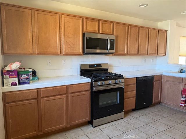 6107 Still Meadow, Lancaster, CA 93536