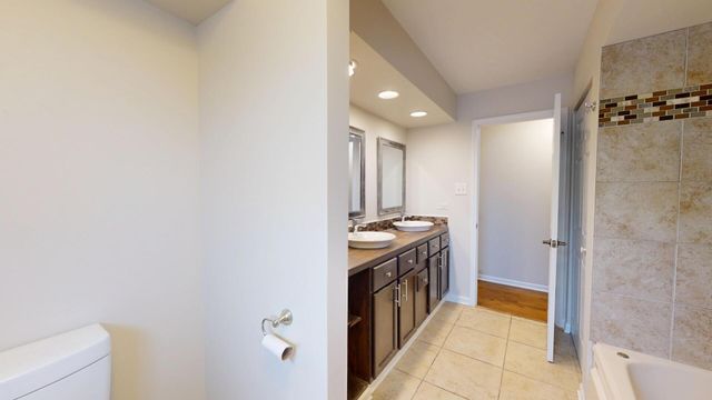 15505 OROGRANDE Drive, Oak Forest, IL 60452