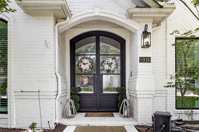 5916 Genoa Court, Plano, TX 75093