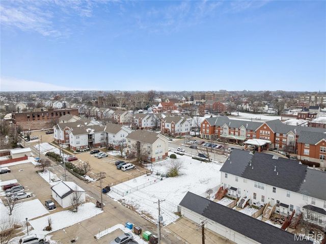 3912 Olive Street, St Louis, MO 63108