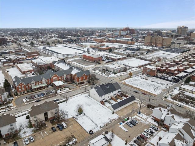 3912 Olive Street, St Louis, MO 63108