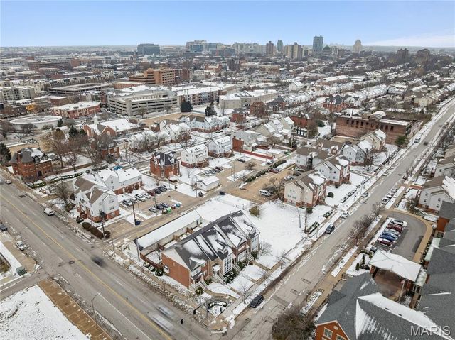 3912 Olive Street, St Louis, MO 63108