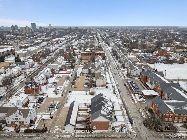 3912 Olive Street, St Louis, MO 63108