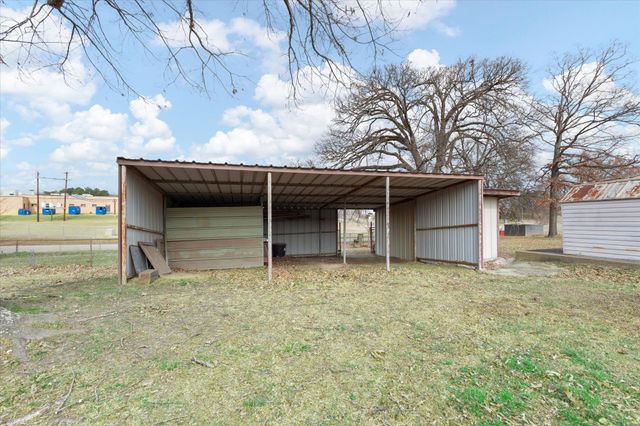 307 N Mimosa St., Ore City, TX 75683
