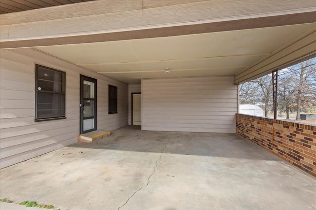 307 N Mimosa St., Ore City, TX 75683