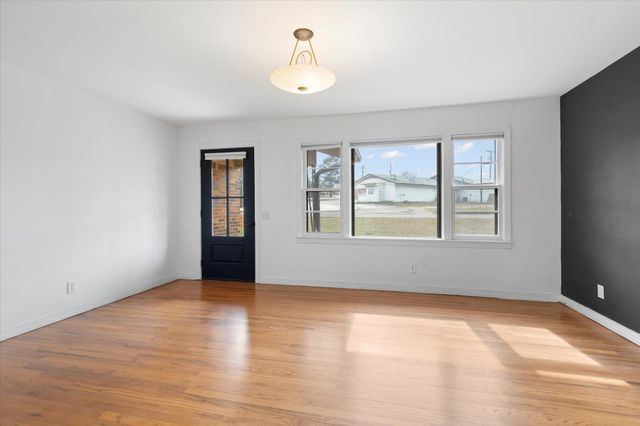 307 N Mimosa St., Ore City, TX 75683