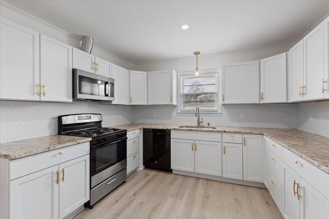 307 N Mimosa St., Ore City, TX 75683