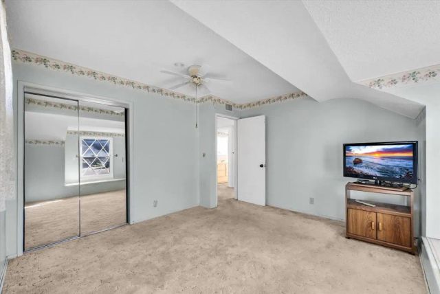 3221 Kempton Drive, Los Alamitos, CA 90720