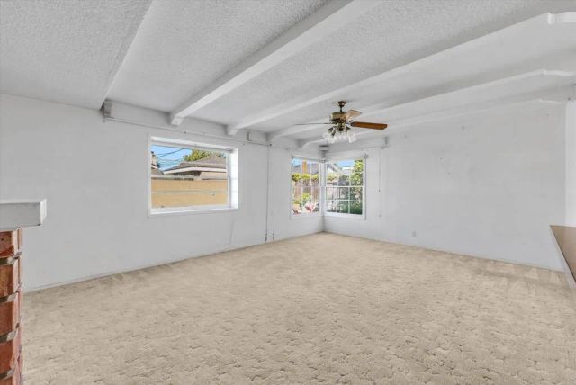 3221 Kempton Drive, Los Alamitos, CA 90720