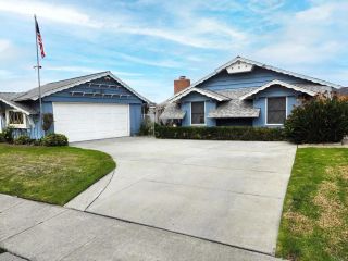 3221 Kempton Drive, Los Alamitos, CA 90720