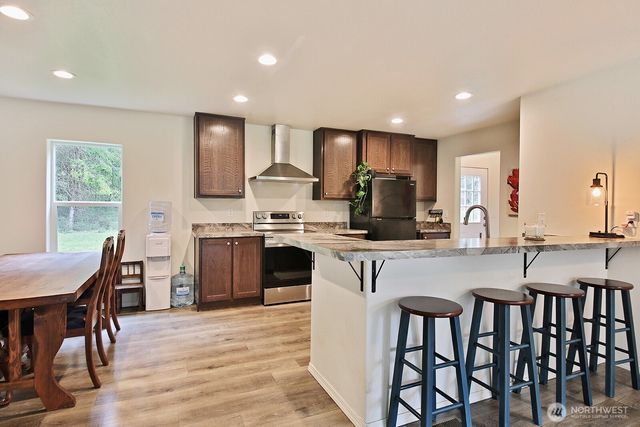 34 E Welcher Road, Coupeville, WA 98239