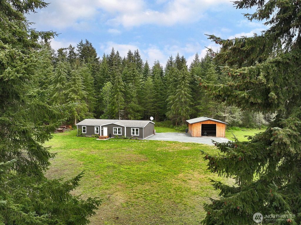 34 E Welcher Road, Coupeville, WA 98239