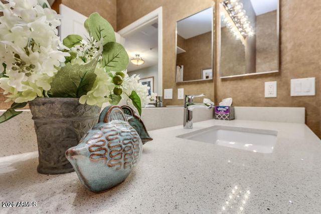 9455 E RAINTREE Drive 2039, Scottsdale, AZ 85260